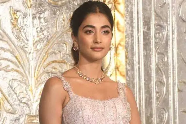 లేటెస్ట్ ఫోటోలు : పూజా హెగ్డే