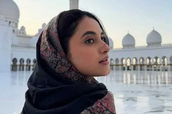 ఫోటోలు: OG నటి ప్రియాంక మోహన్