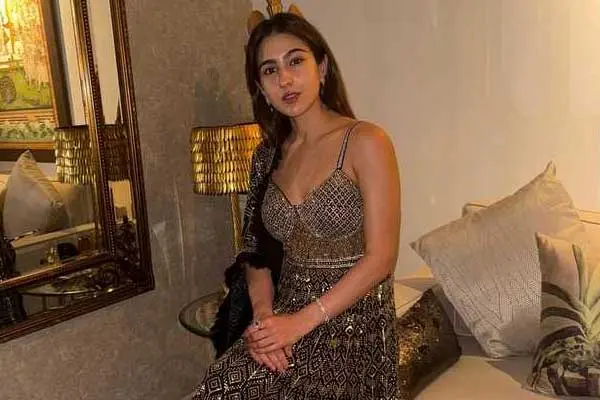 కొత్త ఫోటోలు : సారా అలీ ఖాన్