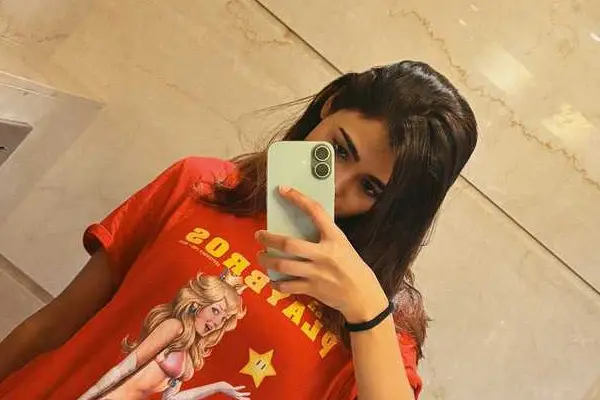 కొత్త ఫోటోలు : షాలిని పాండే