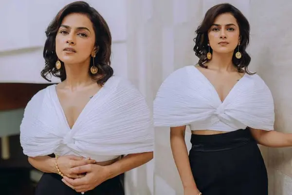 ఫోటోలు: గార్జియస్ శ్రద్ధా శ్రీనాథ్