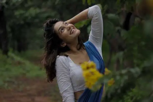 ఫోటోలు :  సిమ్రాన్ చౌదరి