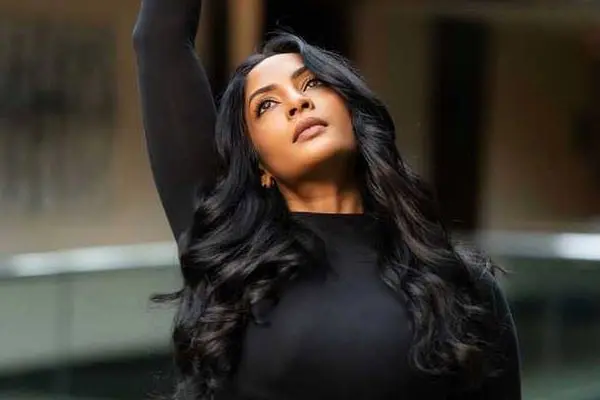 ఫోటోలు : OG నటి శ్రీయా రెడ్డి