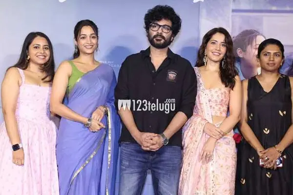 ఫోటోలు : తెలుసు కదా ట్రైలర్ లాంచ్ ఈవెంట్