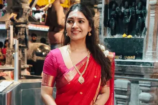 కొత్త ఫోటోలు : వాణి భోజన్