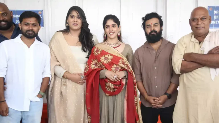 తరుణ్ భాస్కర్ క్లాప్‌తో చాందినీ చౌదరి కొత్త సైన్స్ ఫిక్షన్ డార్క్ కామెడీ ప్రారంభం!