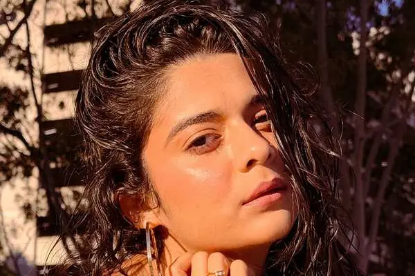 కొత్త ఫోటోలు : మిథిలా పాల్కర్