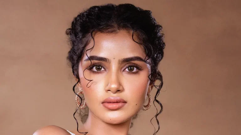 అనుపమ పరమేశ్వరన్ రేర్ ఫీట్.. ఏకంగా ఏడు..!