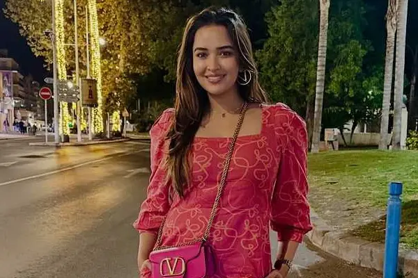 కొత్త ఫోటోలు : పూజిత పొన్నాడ