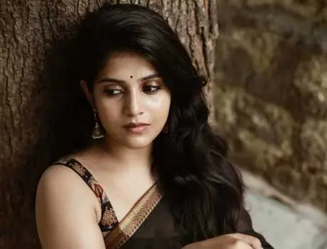 కొత్త ఫోటోలు : కేయూరి