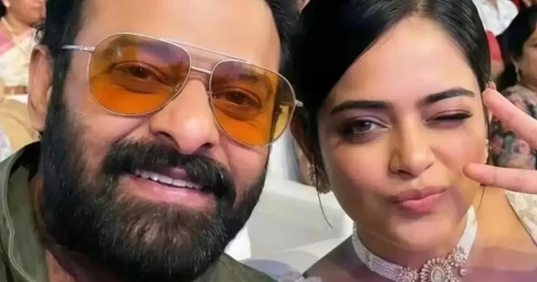 రిద్ధి కుమార్‌కు ప్రభాస్ చీర.. అసలు విషయం ఇదే..!