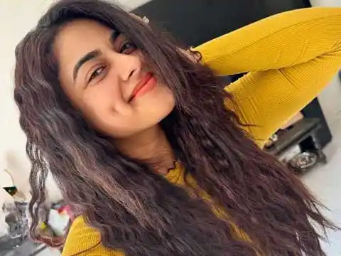 కొత్త ఫోటోలు : సిద్ధి ఇద్నాని