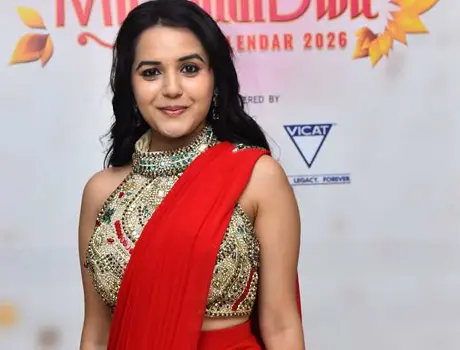 కొత్త ఫోటోలు : ఐశ్వర్య సాల్వి