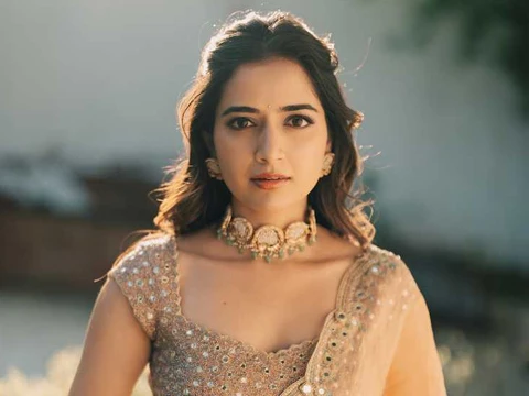 ఫోటోలు : ఆషికా రంగనాథ్