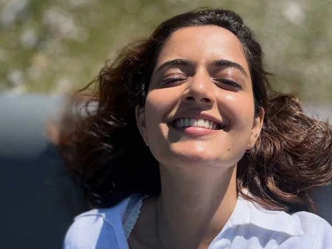 ఫోటోలు : ఆషికా రంగనాథ్