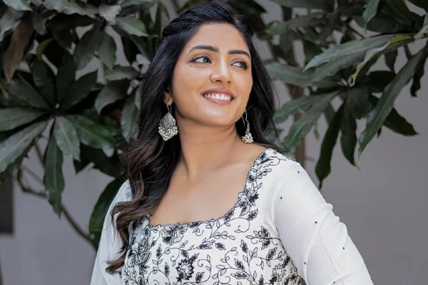 ఫోటోలు : ఈషా రెబ్బా