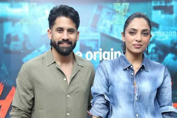 ఫోటోలు : చీకటిలో స్పెషల్ ప్రీమియర్‌కు హాజరైన నాగ చైతన్య మరియు శోభిత ధూళిపాళ