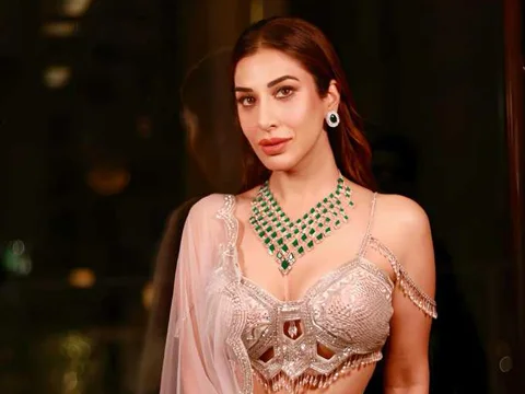 ఫోటోలు : సోఫీ చౌదరి