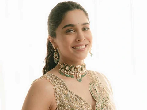 ఫోటోలు : శార్వరి వాఘ్