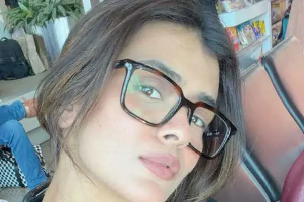 కొత్త ఫోటోలు : హెబా పటేల్