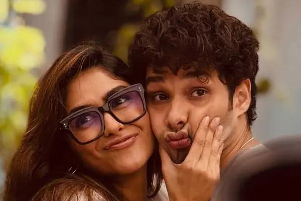 ఫోటోలు : మృణాల్ ఠాకూర్, సిద్ధాంత్ చతుర్వేది ఉల్లాసభరిత మూమెంట్స్