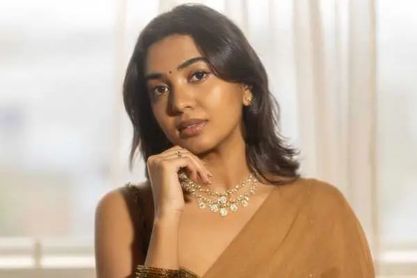 ఫోటోలు: సిజ్లింగ్ శివాత్మిక రాజశేఖర్