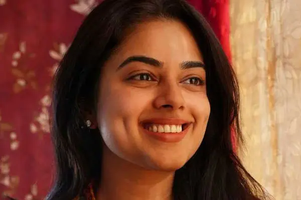 కొత్త ఫోటోలు : సిద్ధి ఇద్నాని