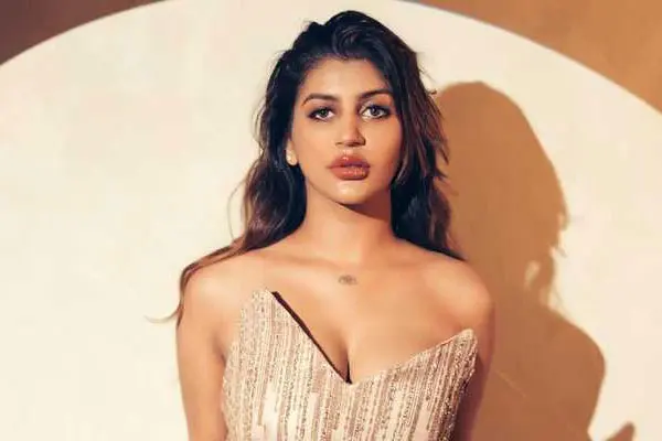 ఫోటోలు : యషికా ఆనంద్