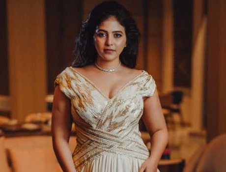 కొత్త ఫోటోలు : అంజలి