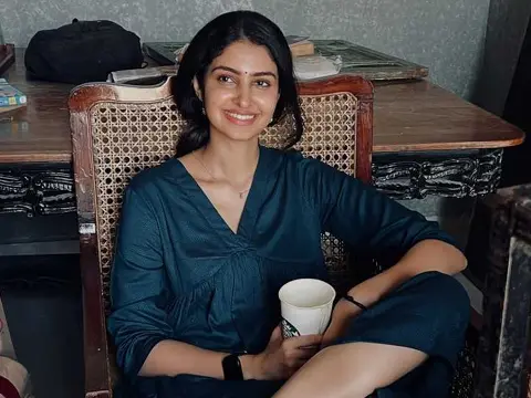 ఫోటోలు : మానస వారణాసి కపుల్ ఫ్రెండ్లీ సెట్స్