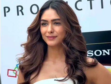 కొత్త ఫోటోలు : మృణాల్ ఠాకూర్