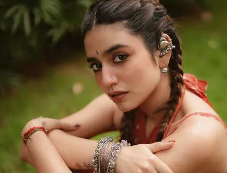 ఫోటోలు : ప్రియా ప్రకాష్ వారియర్