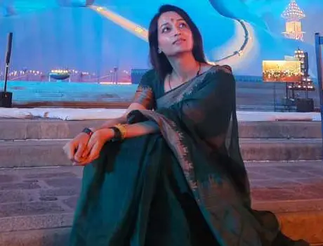 కొత్త ఫోటోలు : శ్రీనిధి శెట్టి