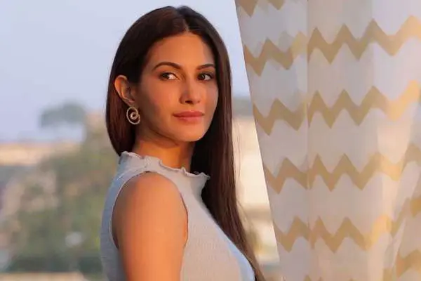 ఫోటోలు : అమైరా దస్తూర్