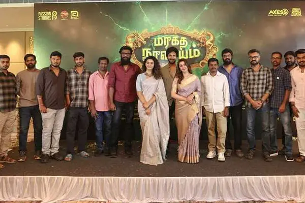 ఫోటోలు : ‘మరకతమణి’ సీక్వెల్ పూజా కార్యక్రమంలో తారలు