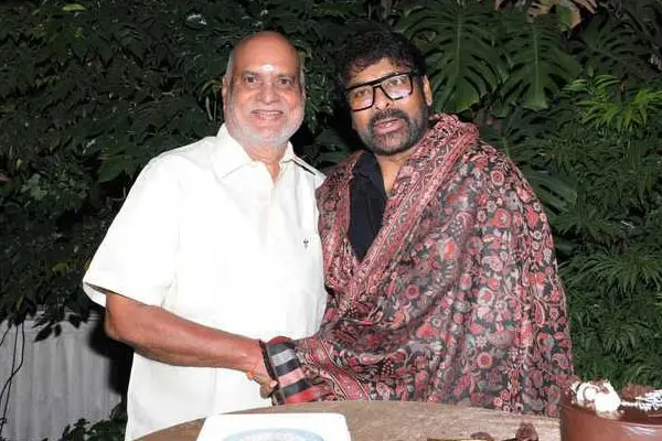 ఫోటోలు : మన శంకర వరప్రసాద్ గారు విజయ వేడుకల్లో సినీ ప్రముఖులతో మెగాస్టార్