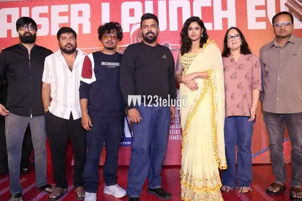 ఫోటోలు : గాయ పడ్డ సింహం మూవీ ట్రైజర్ లాంచ్