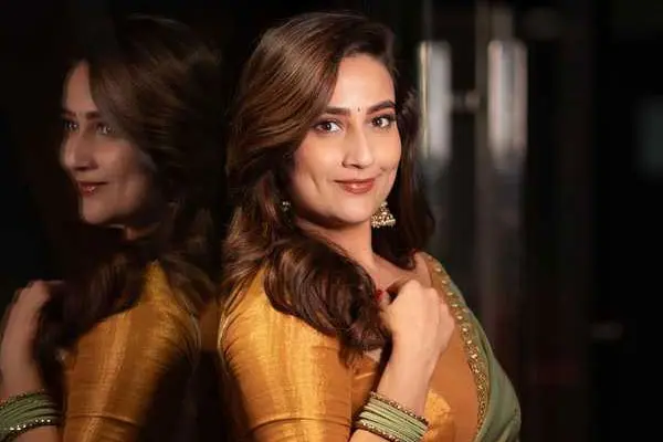 ఫోటోలు : యాంకర్ మంజూష