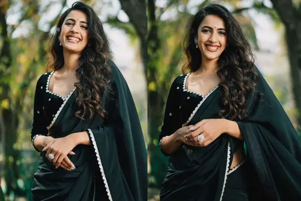 ఫోటోలు : అమేజింగ్ నిహారిక కొణిదెల