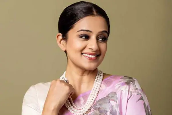 లేటెస్ట్ ఫోటోలు : ప్రియా మణి