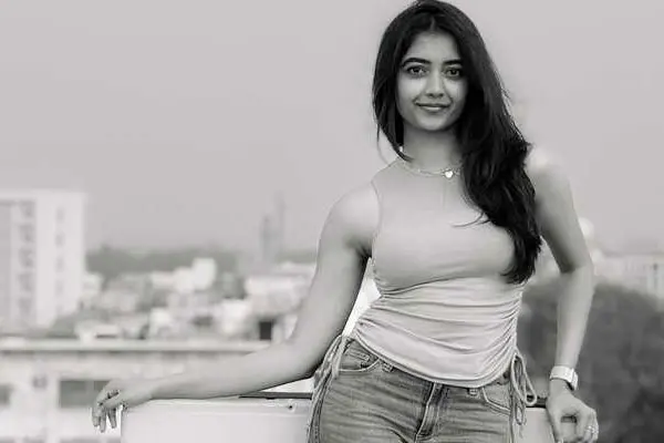 ఫోటోలు : సిజ్లింగ్ ప్రీతి పగడాల