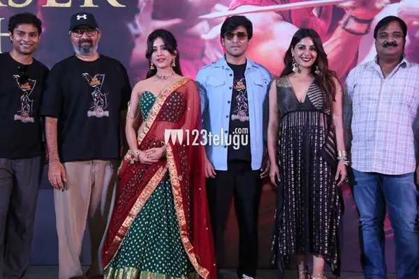 ఫోటోలు : స్వయంభు మూవీ EPIC టీజర్ లాంచ్