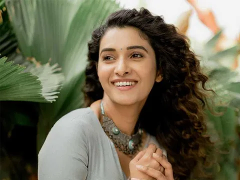 ఫోటోలు : ప్రియా భవానీ శంకర్