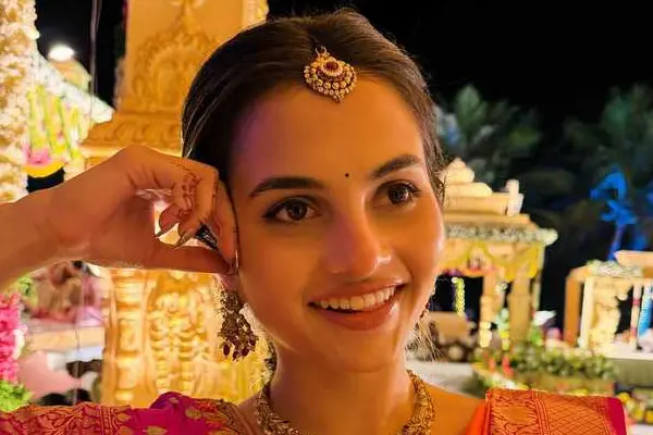 కొత్త ఫోటోలు : రమ్య పసుపులేటి