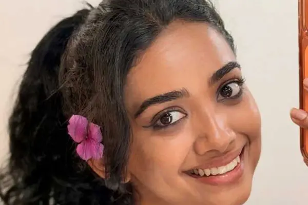 కొత్త ఫోటోలు : సాన్వే మేఘన