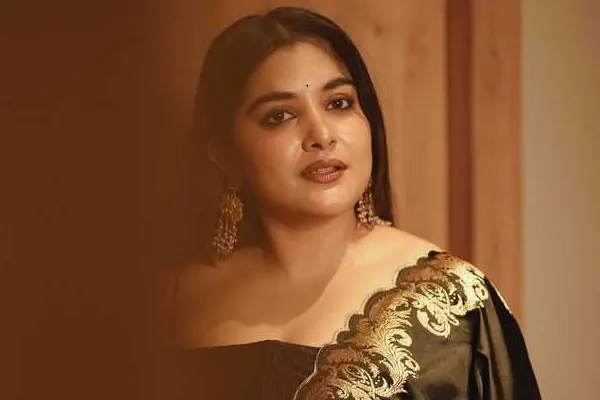 కొత్త ఫోటోలు: నివేదా థామస్