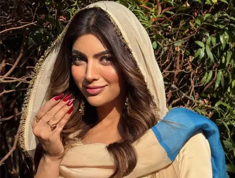 కొత్త ఫోటోలు : ఆకాంక్ష పూరి