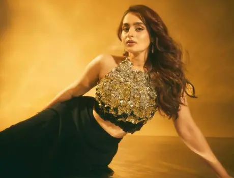 ఫోటోలు : ధురంధర్ బ్యూటీ అయేషా ఖాన్