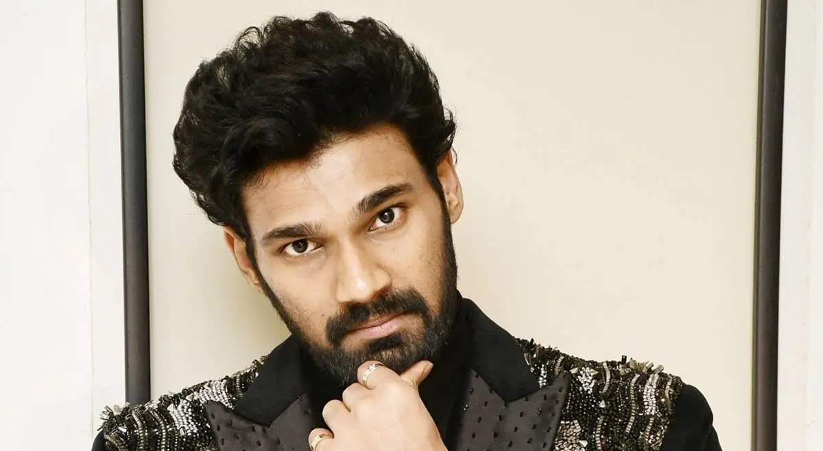 నిశ్చితార్థం చేసుకున్న బెల్లంకొండ సాయి శ్రీనివాస్.. అమ్మాయి ఎవరంటే..? 1 BellamkondaSreenivas