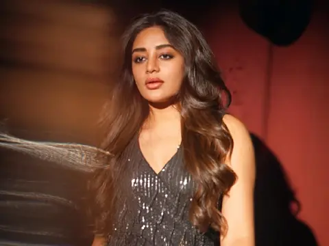 ఫోటోలు : దీప్షిక